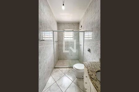 Casa à venda com 200m², 3 quartos e 4 vagasBanheiro 