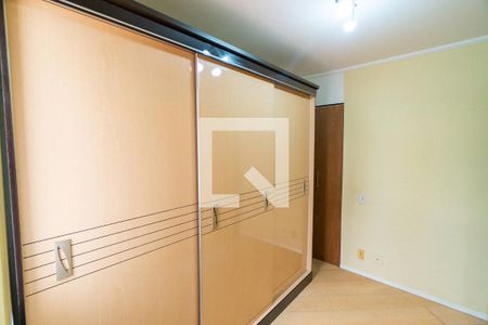 Quarto 1 de apartamento para alugar com 2 quartos, 60m² em Vila Guarani (z Sul), São Paulo
