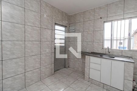 Cozinha de casa para alugar com 1 quarto, 28m² em Cangaiba, São Paulo