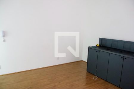 sala de apartamento para alugar com 2 quartos, 40m² em Presidente Altino, Osasco