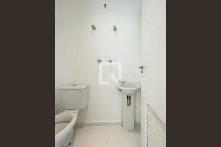 Apartamento para alugar com 107m², 3 quartos e 2 vagasBanheiro de Serviço
