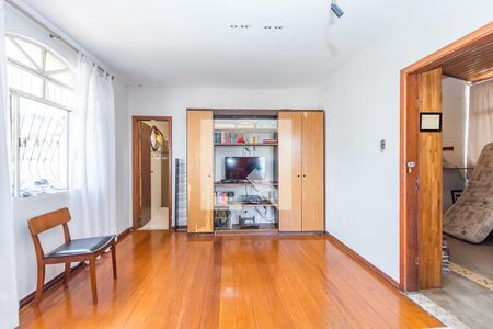 Sala 2 de apartamento para alugar com 4 quartos, 140m² em Alto Caiçaras, Belo Horizonte