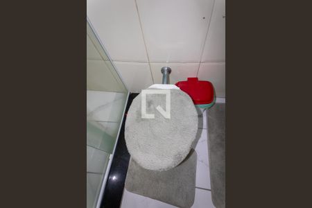 Casa de condomínio à venda com 110m², 3 quartos e 2 vagasBanheiro