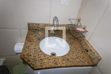 Casa de condomínio à venda com 110m², 3 quartos e 2 vagasBanheiro