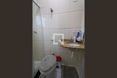 Casa de condomínio à venda com 110m², 3 quartos e 2 vagasBanheiro