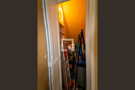 Casa de condomínio à venda com 110m², 3 quartos e 2 vagasDetalhe da área de serviço