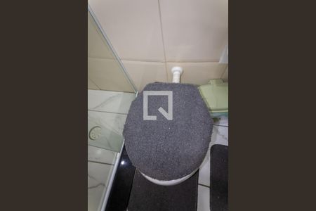 Casa de condomínio à venda com 110m², 3 quartos e 2 vagasBanheiro