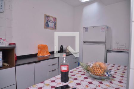 Casa à venda com 168m², 3 quartos e 3 vagasCozinha