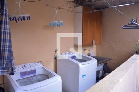 Casa à venda com 168m², 3 quartos e 3 vagasÁrea de Serviço