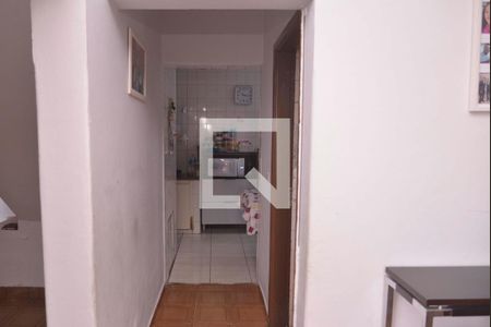 Casa à venda com 168m², 3 quartos e 3 vagasCorredor