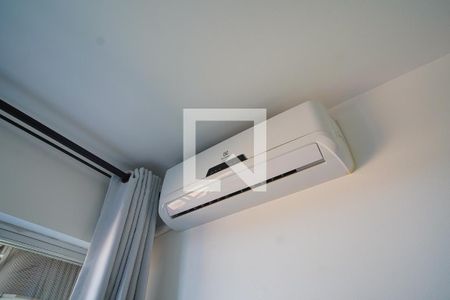 Sala ar condicionado  de apartamento para alugar com 2 quartos, 64m² em Cachoeira do Bom Jesus, Florianópolis