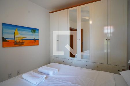 Quarto 1 de apartamento para alugar com 2 quartos, 64m² em Cachoeira do Bom Jesus, Florianópolis