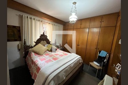 Suite de casa para alugar com 5 quartos, 350m² em Parque Jabaquara, São Paulo