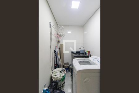 Casa de condomínio para alugar com 167m², 3 quartos e 2 vagas Casa de condomínio para alugar com 167m², 3 quartos e 2 vagasÁrea de Serviço