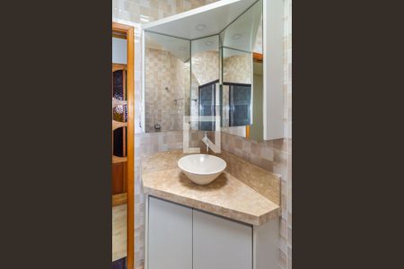 Banheiro da Suíte de casa para alugar com 1 quarto, 140m² em Jardim Independência (são Paulo), São Paulo