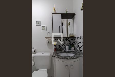 banheiro social_2 de apartamento à venda com 2 quartos, 56m² em Vila Caraguata, São Paulo