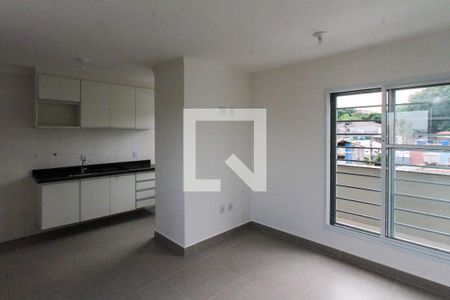 Sala de apartamento para alugar com 1 quarto, 57m² em Vila Ivone, São Paulo