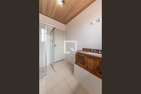Banheiro Social de casa à venda com 3 quartos, 141m² em Vila Brasilio Machado, São Paulo