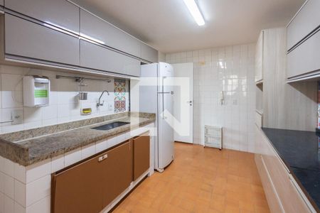 Apartamento para alugar com 122m², 3 quartos e 2 vagasCozinha