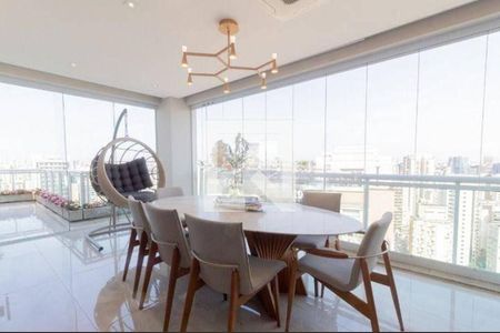 Apartamento à venda com 3 quartos, 272m² em Vila Nova Conceição, São Paulo