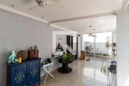 Casa à venda com 4 quartos, 318m² em Tamboré, Santana de Parnaíba