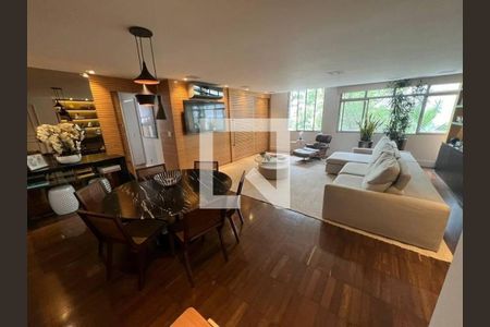 Apartamento à venda com 2 quartos, 130m² em Itaim Bibi, São Paulo