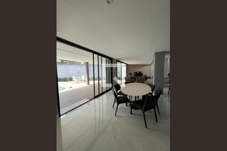 Casa de condomínio à venda com 430m², 3 quartos e 2 vagas