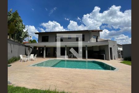 Casa de condomínio à venda com 430m², 3 quartos e 2 vagas