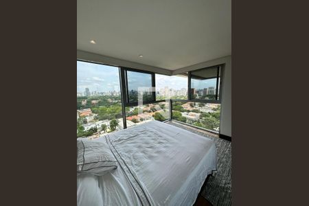 Apartamento à venda com 2 quartos, 130m² em Cerqueira César, São Paulo