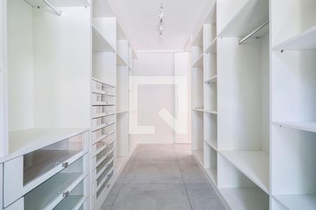 Casa de condomínio à venda com 354m², 5 quartos e 4 vagas