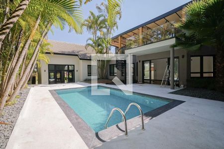 Casa de condomínio à venda com 354m², 5 quartos e 4 vagas