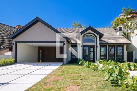 Casa de condomínio à venda com 354m², 5 quartos e 4 vagas