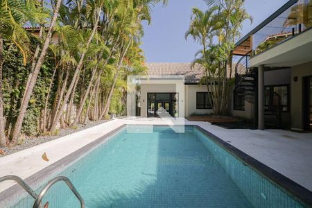 Casa de condomínio à venda com 354m², 5 quartos e 4 vagas