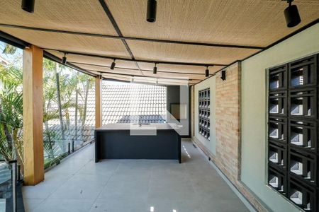 Casa de condomínio à venda com 354m², 5 quartos e 4 vagas