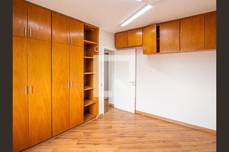 Casa à venda com 4 quartos, 350m² em Residencial Nove (Alphaville), Santana de Parnaíba