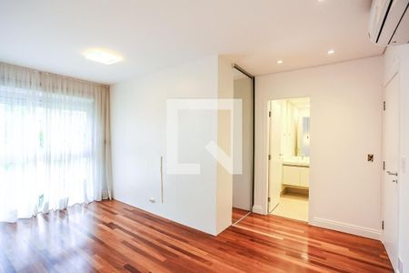 Casa de Condomínio à venda com 3 quartos, 386m² em Vila Morumbi, São Paulo