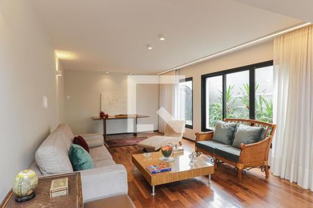 Casa à venda com 5 quartos, 495m² em Cidade Jardim, São Paulo