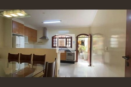 Casa à venda com 2 quartos, 136m² em Nova Piraju, São Paulo