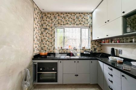 Casa à venda com 100m², 2 quartos e sem vaga Casa à venda com 100m², 2 quartos e sem vagaCozinha