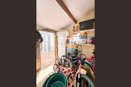 Casa à venda com 100m², 2 quartos e sem vaga Casa à venda com 100m², 2 quartos e sem vagaLavanderia