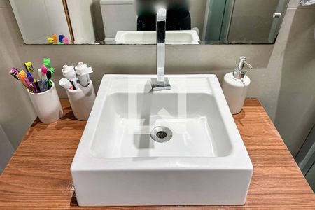 Casa à venda com 100m², 2 quartos e sem vaga Casa à venda com 100m², 2 quartos e sem vagaBanheiro