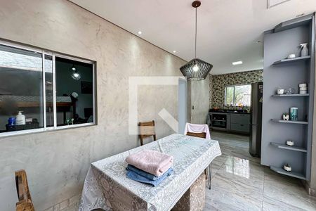 Casa à venda com 100m², 2 quartos e sem vaga Casa à venda com 100m², 2 quartos e sem vagaCozinha