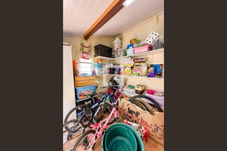 Casa à venda com 100m², 2 quartos e sem vaga Casa à venda com 100m², 2 quartos e sem vagaLavanderia