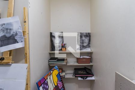 Banheiro da Suite de apartamento à venda com 2 quartos, 65m² em Vila Ipiranga, Porto Alegre