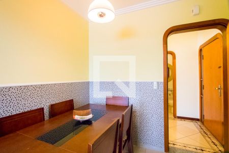 Apartamento à venda com 170m², 4 quartos e 2 vagas Apartamento à venda com 170m², 4 quartos e 2 vagasCozinha