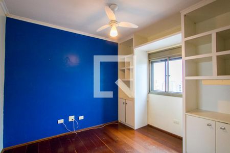 Apartamento à venda com 170m², 4 quartos e 2 vagas Apartamento à venda com 170m², 4 quartos e 2 vagasQuarto 3 - Suíte