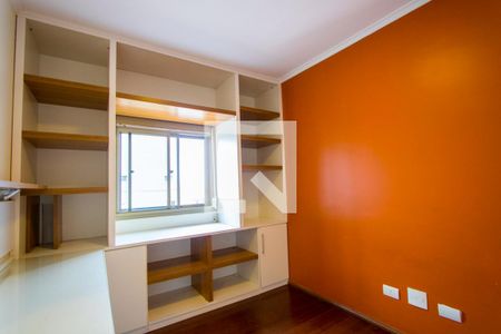 Apartamento à venda com 170m², 4 quartos e 2 vagas Apartamento à venda com 170m², 4 quartos e 2 vagasQuarto 2 - Suíte
