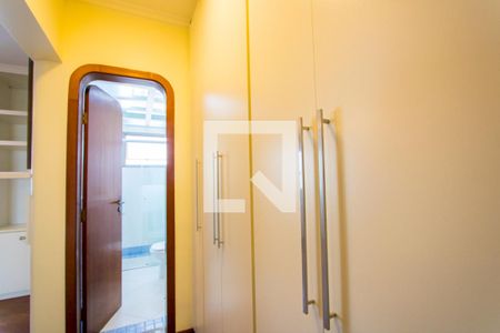 Apartamento à venda com 170m², 4 quartos e 2 vagas Apartamento à venda com 170m², 4 quartos e 2 vagasQuarto 3 - Suíte