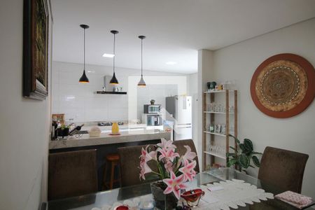 Sala de casa à venda com 3 quartos, 250m² em Esplanada, Belo Horizonte
