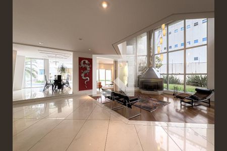 Casa à venda com 4 quartos, 560m² em Alto de Pinheiros, São Paulo
